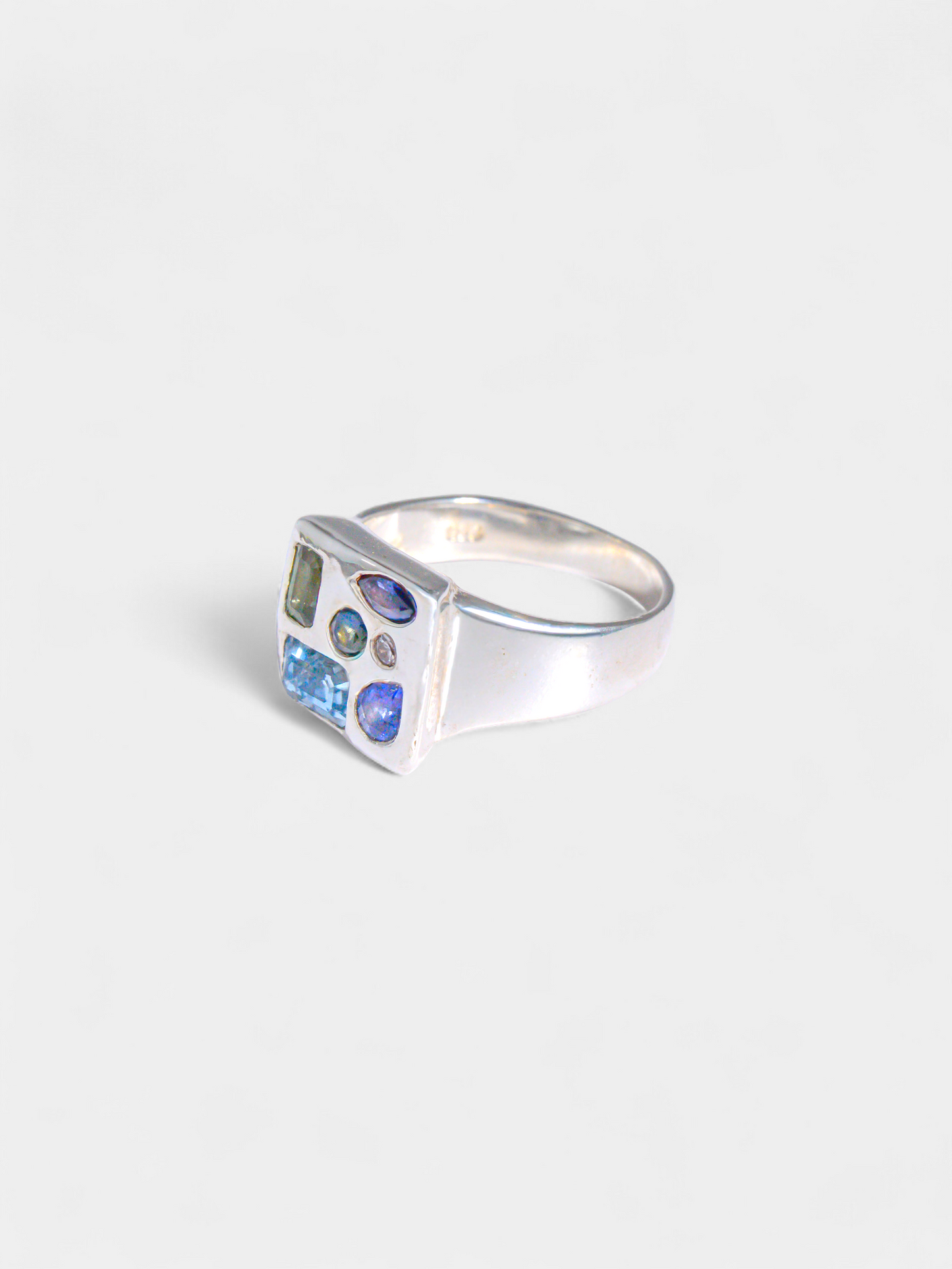 Esmail Ring