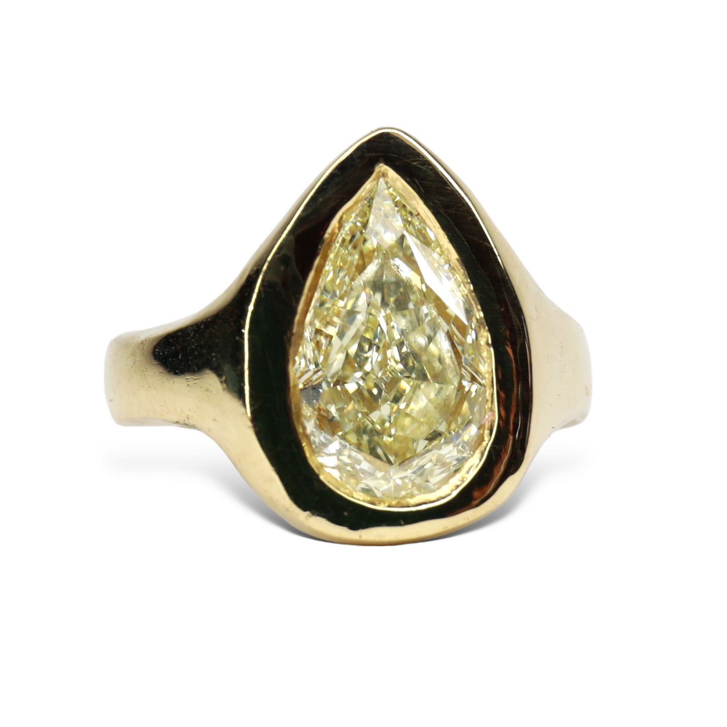 Phat Commitment Ring