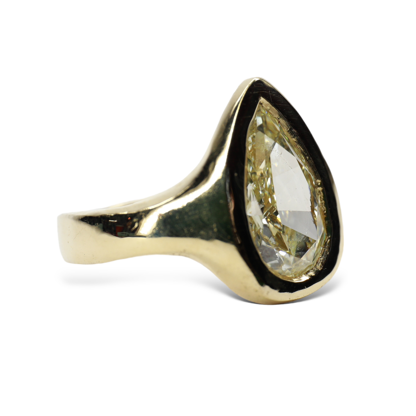 Phat Commitment Ring