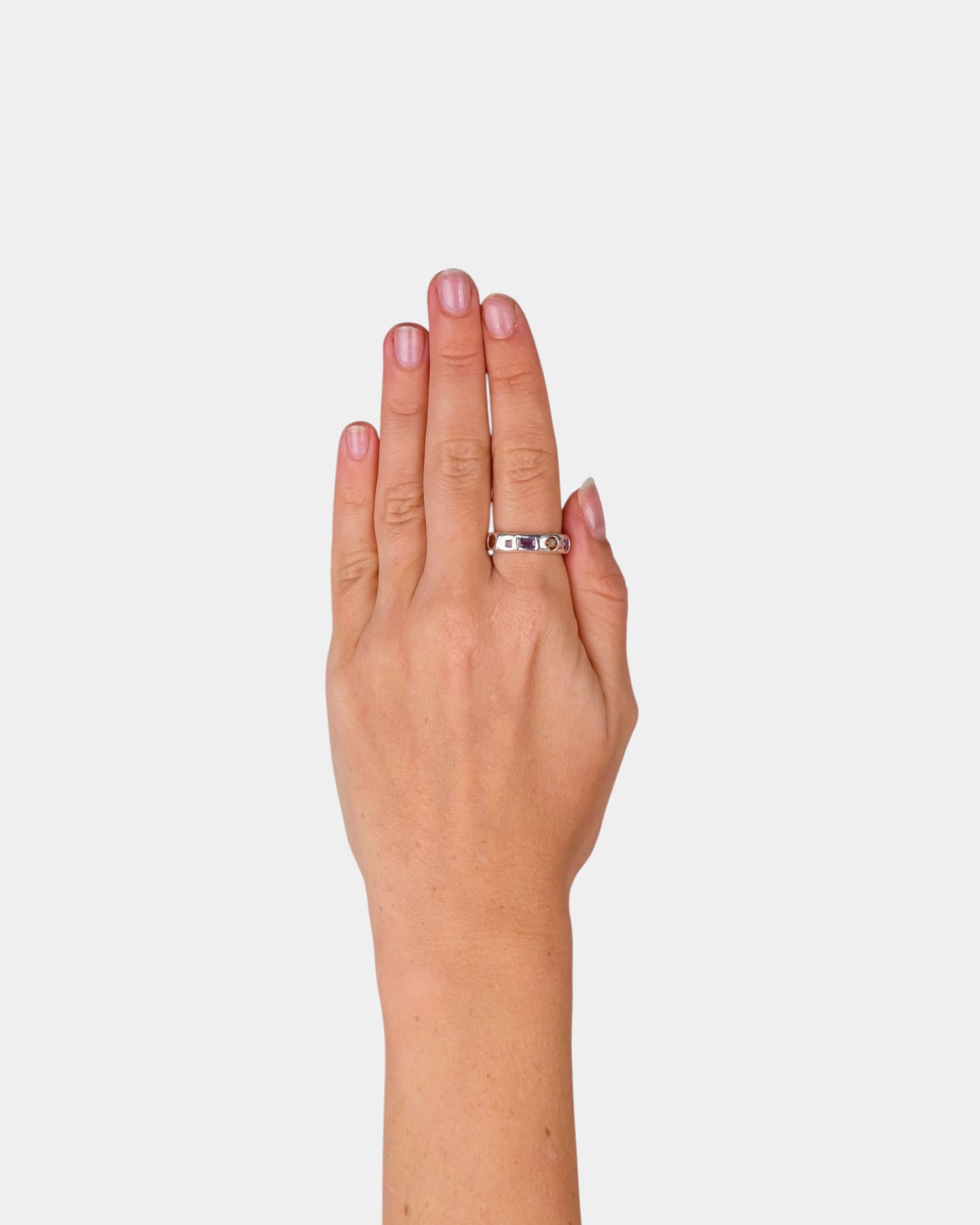 Knight Moves Ring